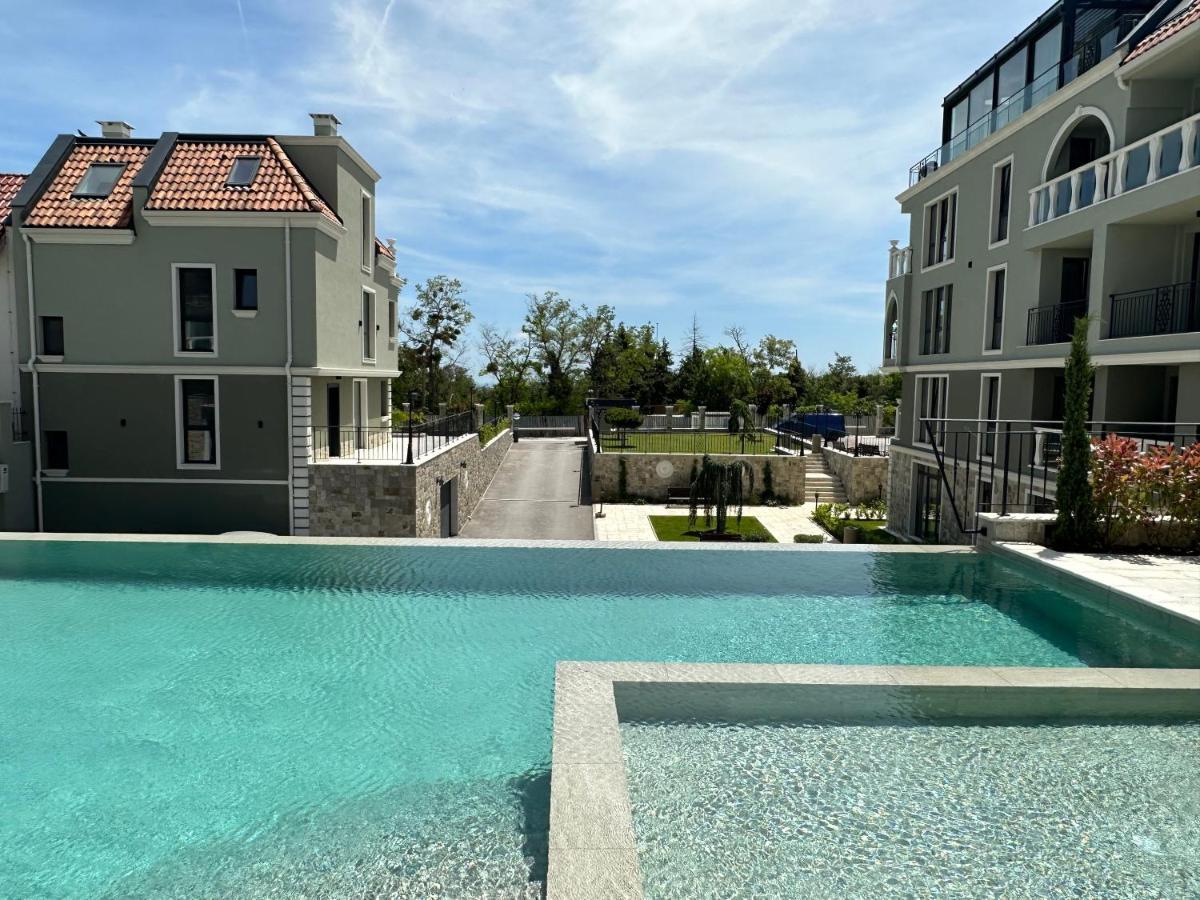 Mediterranea Complex - Luxury Apartment With Sea & Pool View! Varna ภายนอก รูปภาพ